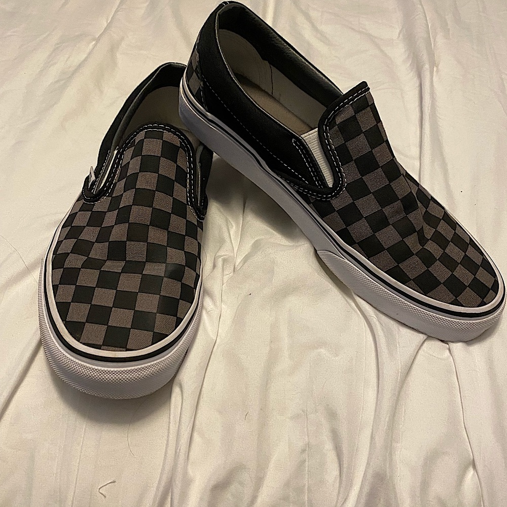 Vans classic slip on pewter/black checkerboard. Men's Size 8.
